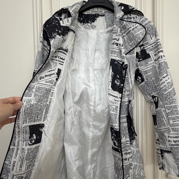 Boutique Belle Australian Art Clothing Newspaper Print Trench Coat Size 10 - Picture 12 of 16